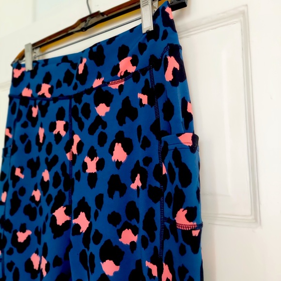 ❤️‍🔥5/$25❤️‍🔥 Pop Fit Leopard Print Leggings - Picture 3 of 6